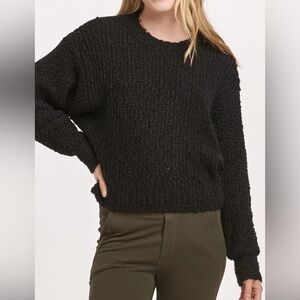 107 Universal Thread Charcoal Crew Neck Sweater